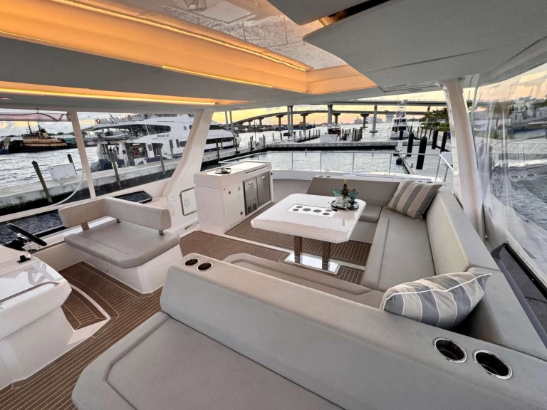 Location Yacht Leopard avec permis