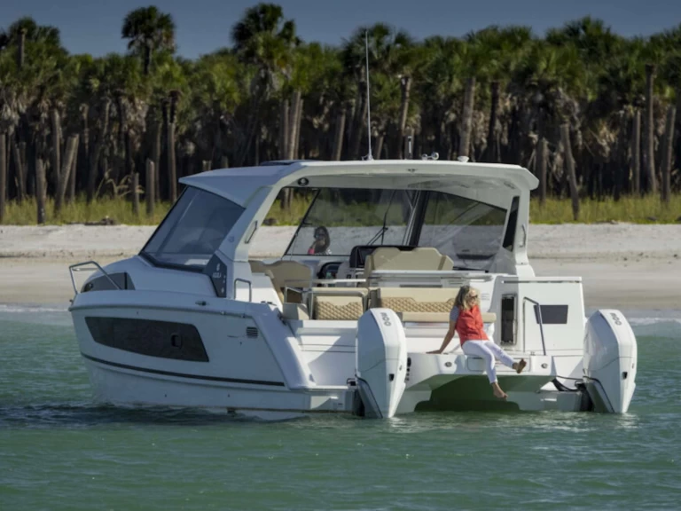 Louer Yacht avec ou sans skipper Aquila à Sardaigne