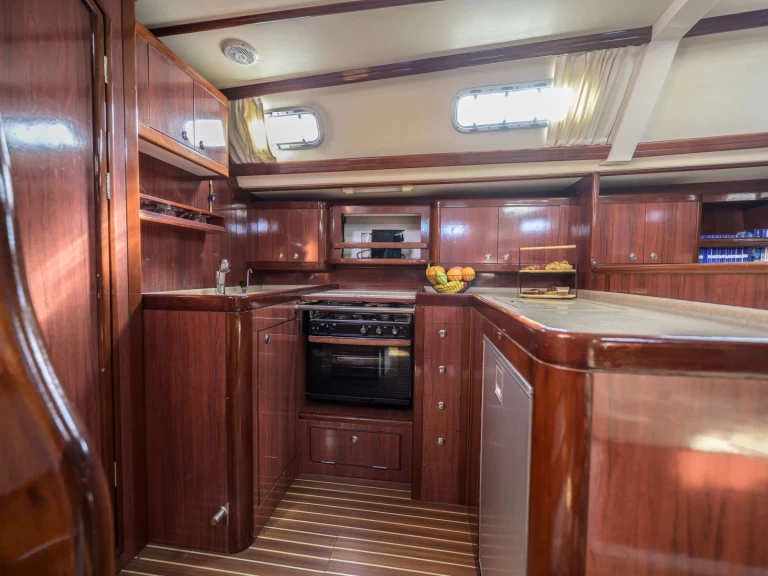 Location à Athènes - Ocean Yachts MYTHOS sur SamBoat