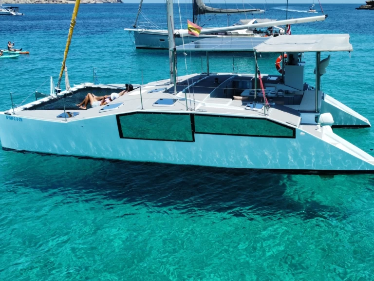 Louez un Multicap-Caraibes Punch 1200 à Playa de Talamanca