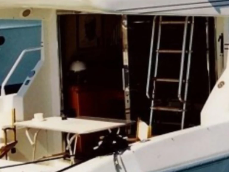 Louez un Raffaelli Tempest fly 43 à Siracusa