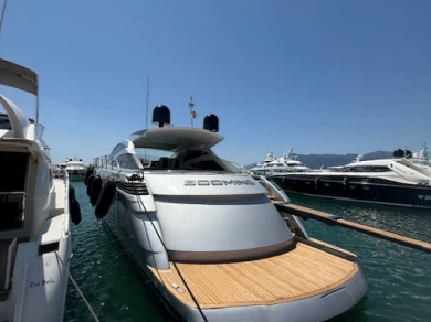 Noleggio Barca a motore con o senza skipper Pershing a Port de Salerne