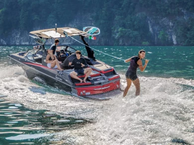 Noleggio Barca a motore Malibu con patente nautica