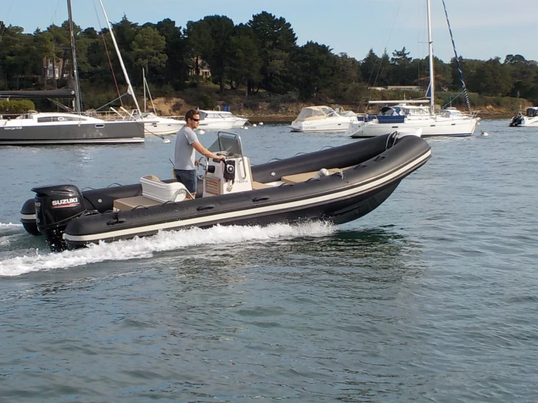 Location bateau Arradon pas cher Clubman 21