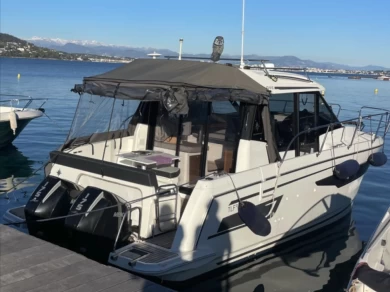 Noleggio Barca a motore con o senza skipper Jeanneau a Mandelieu-la-Napoule