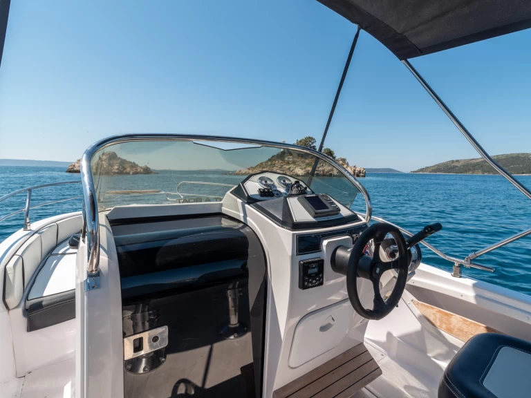 Location Bateau à moteur  avec permis