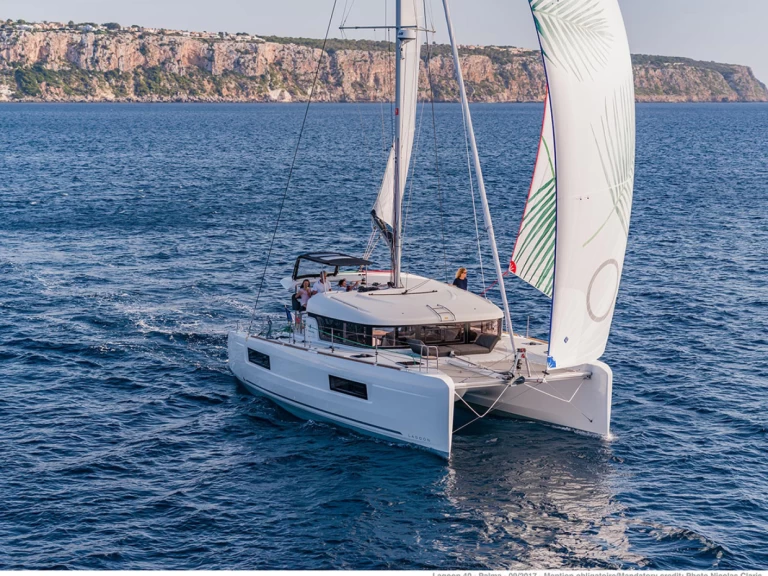 Location Catamaran Lagoon avec permis