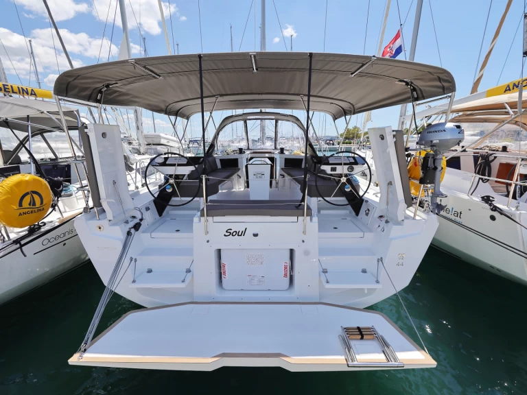 Location à Sukošan - Dufour Dufour 44 sur SamBoat