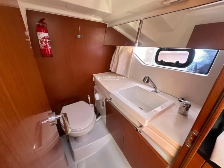 Bateau à moteur à louer à Hyères au meilleur prix