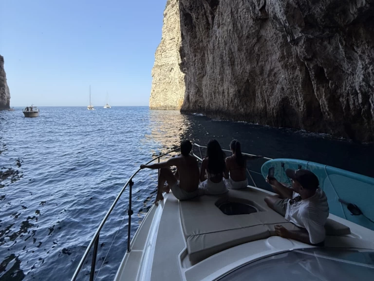 Louez un Gobbi Gobbi 345 SC à Benitses Marina