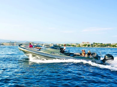 Nuova Jolly Prince 35 charter bareboat eller skeppad i Juan-les-Pins
