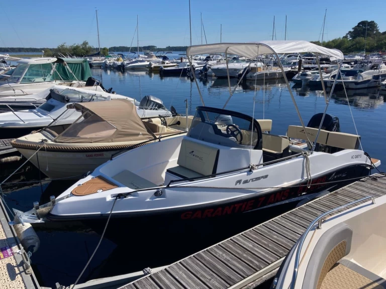 Nireus 53 Escape a louer à Sanguinet