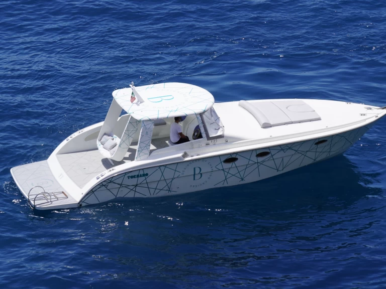 Tornado Tornado 38 - FJ a louer à Amalfi