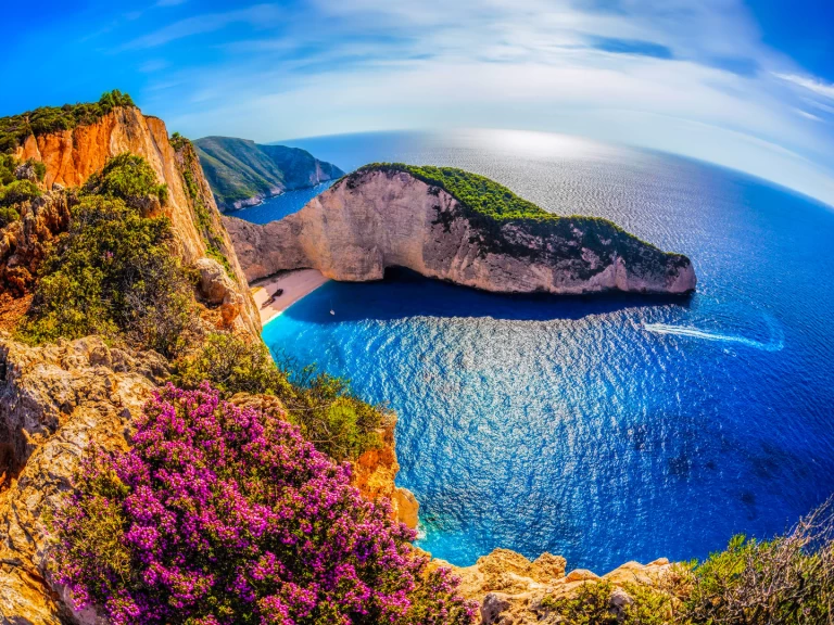 Louer Bateau à moteur avec ou sans skipper Cranchi à Zakynthos