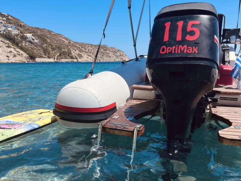 Louer Semi-rigide avec ou sans skipper Hnc à Káto Goúves