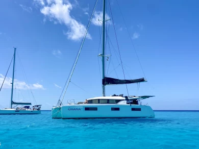 Lagoon Lagoon 46 charter bareboat or captained in  Klein Curaçao