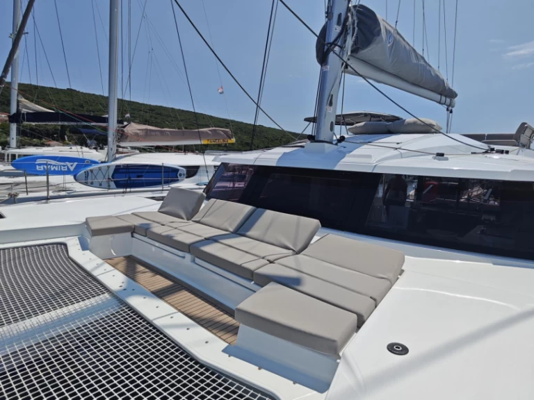 Location Catamaran à Punat - Fountaine Pajot Elba 45