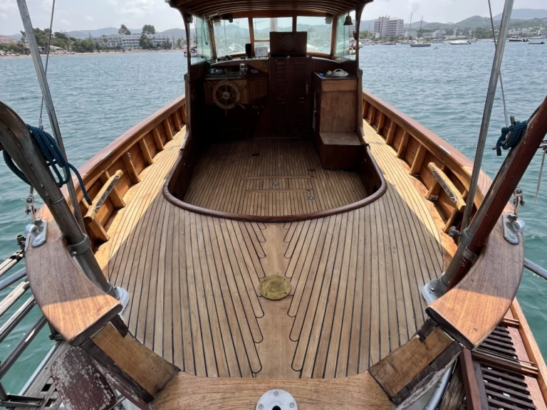 Location bateau Sant Antoni de Portmany pas cher Motoverelo