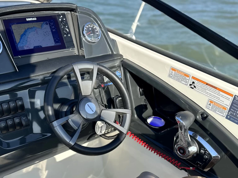 Location Bateau à moteur Quicksilver avec permis