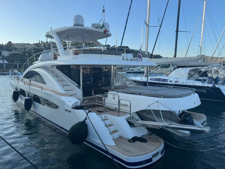 Location bateau VG 62 à Port Hercule sur Samboat