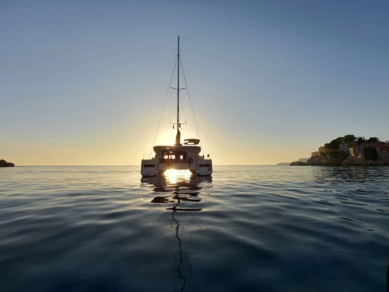 Location à Port-de-Bouc - Fountaine Pajot Helia 44 sur SamBoat