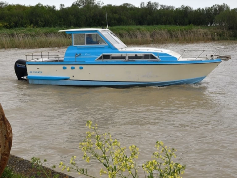 Bateau à moteur à louer à Valeyrac au meilleur prix