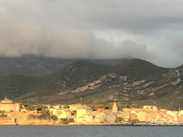 Location à Saint-Florent - Jeanneau Sun Odyssey 40 DS sur SamBoat