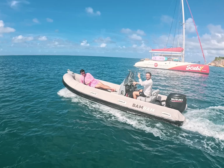 Location Semi-rigide 3D Tender avec permis