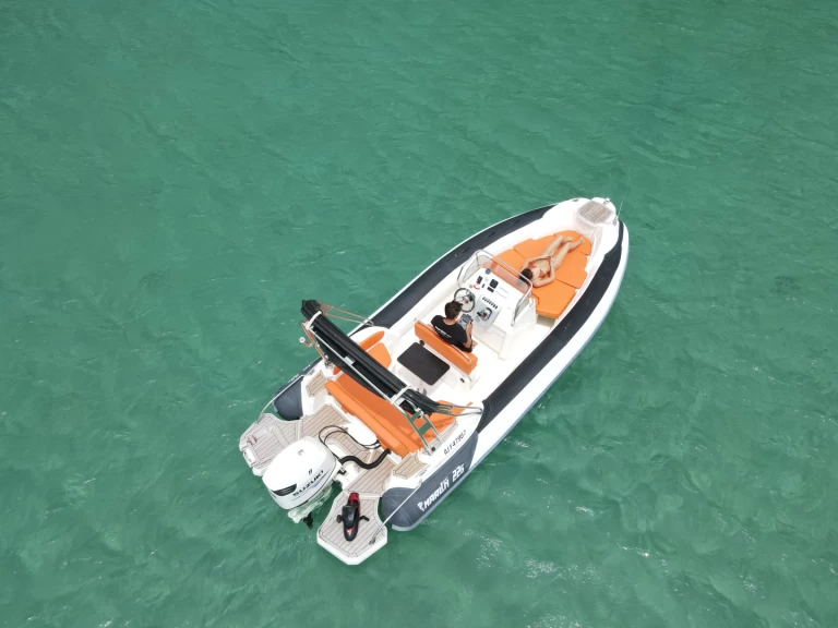 Location bateau Marlin Boat Marlin Boat 226 FB à Porto-Vecchio sur Samboat