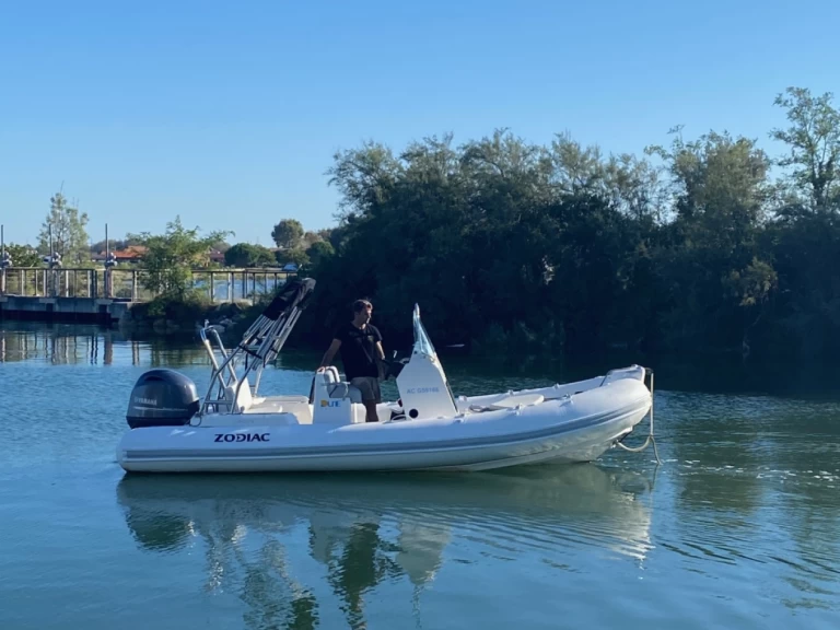 Location bateau Zodiac Medline 5.8 à Arcachon sur Samboat
