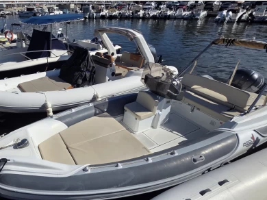 Wynajem Łódż półsztywna w Saint-Florent - MV Marine 800