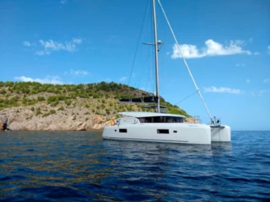 Hire a Lagoon Lagoon 42 Sant Antoni de Portmany