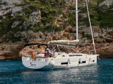 Sailboat for rent Sant Antoni de Portmany at the best price