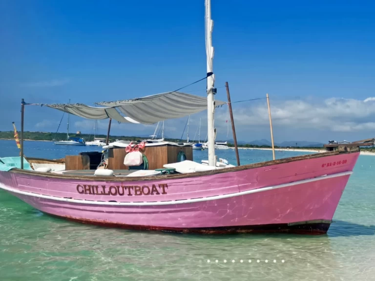 Louez un Llaut Tradicional à La Savina