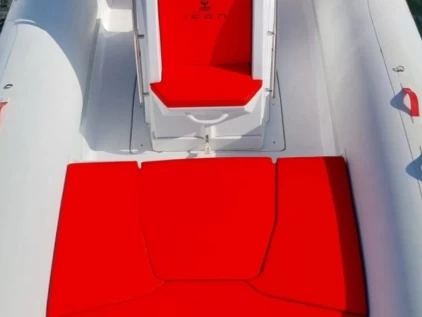 Louez un icon 23 à Porto Siracusa