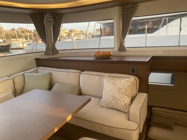 Location bateau Lagoon Lagoon 46 à Sant Antoni de Portmany sur Samboat