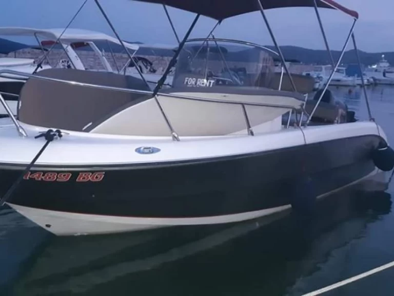 Louez un Fisher 20 DECK à Biograd na Moru