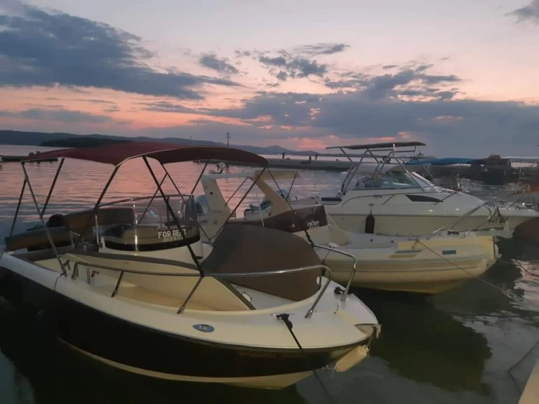 Location bateau Biograd na Moru pas cher 20 DECK