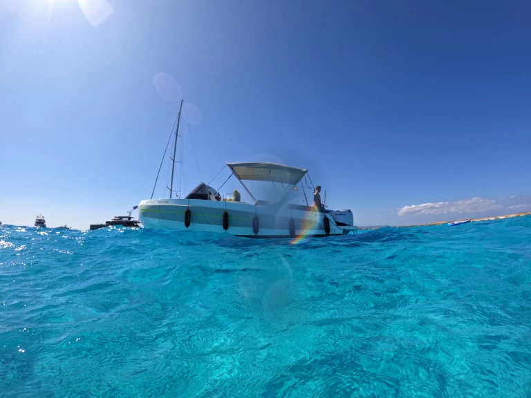 Location Bateau à moteur à Santa Eulària des Riu - Zephyr Zephyr 800