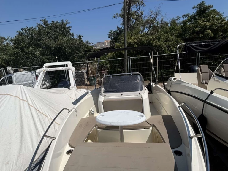 Location bateau Quicksilver Activ 555 Open à Marseille sur Samboat