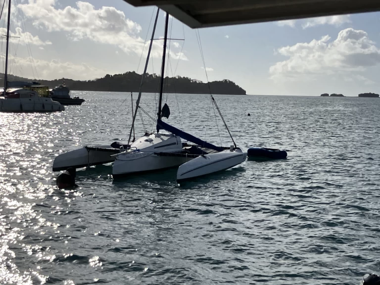 Location bateau Astus Boats 20.5 Sport à Dzaoudzi Island sur Samboat
