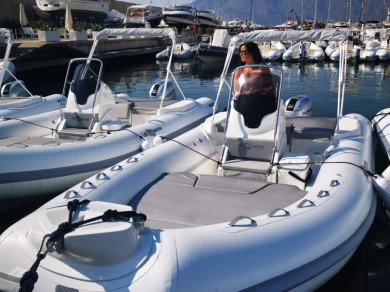 Noleggio Gommone con o senza skipper Altamarea a Palerme