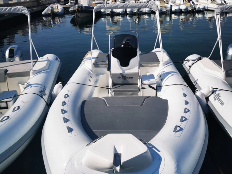 Altamarea Wave 20 a louer à Palerme