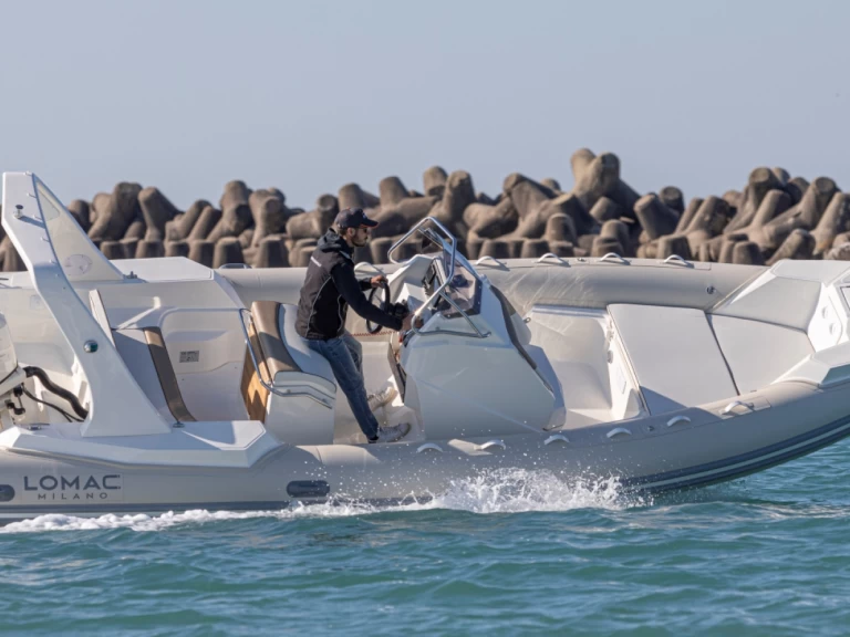 Lomac Lomac 710 IN a louer à Hyères