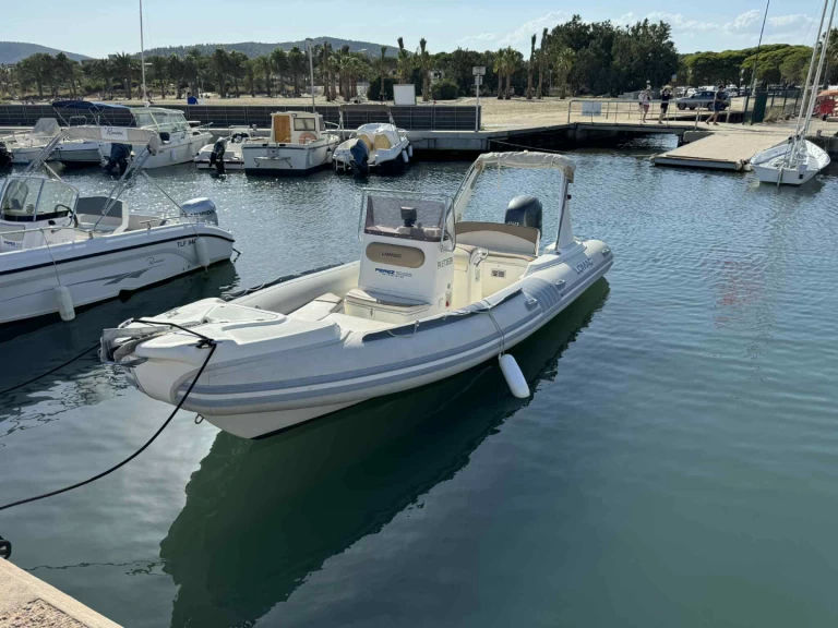 Louez un Lomac Lomac 710 IN à Hyères