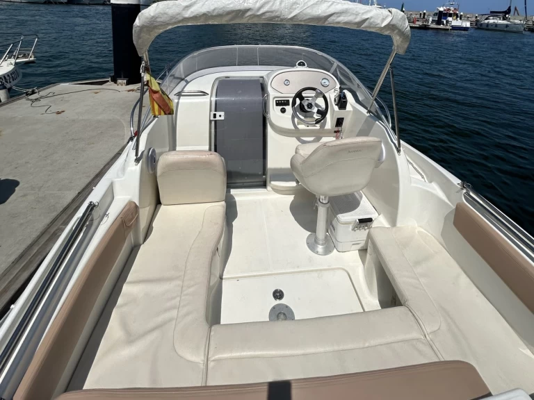 Jeanneau Leader 625 a louer à Palamós