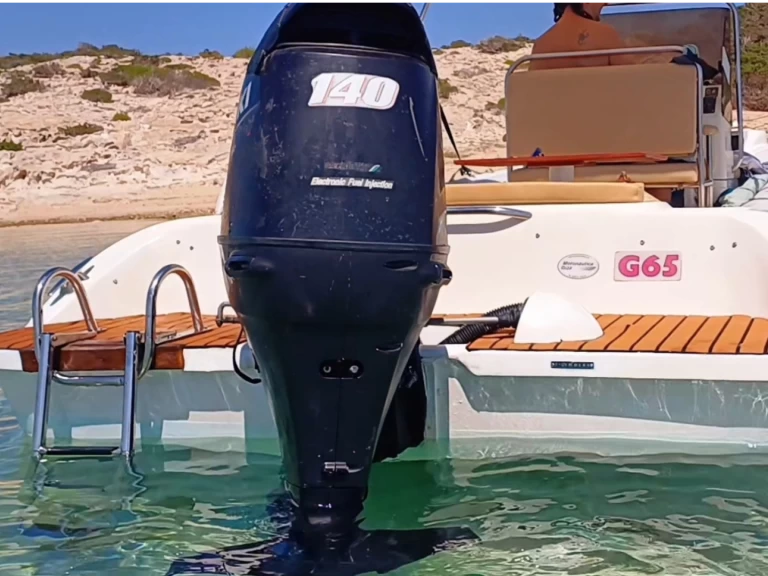 Location Semi-rigide à Ibiza (Ville) - Gommonautica G65