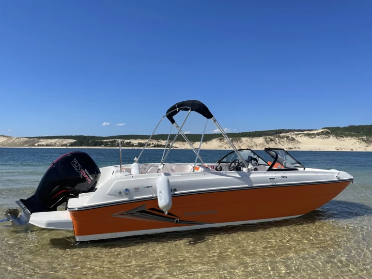 Bayliner E21 a louer à Arcachon