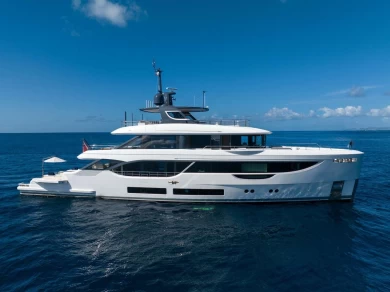 Yacht charter Saint-Martin (NL) - Benetti KINGS LAIR on SamBoat