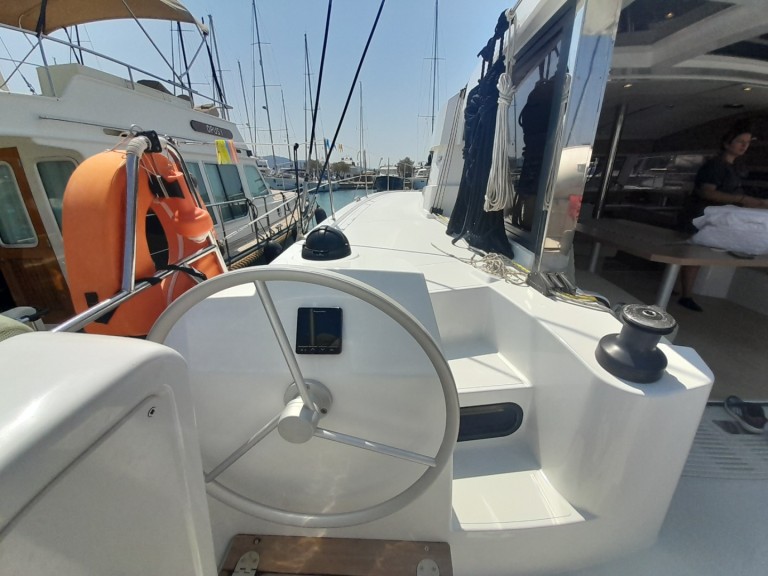 Catamaran à louer à Lefkáda au meilleur prix
